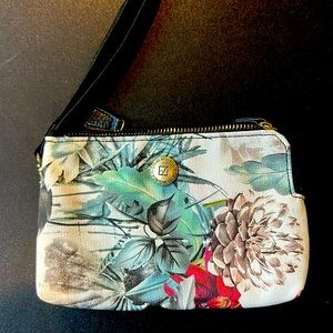 Stone Mountain wristlet